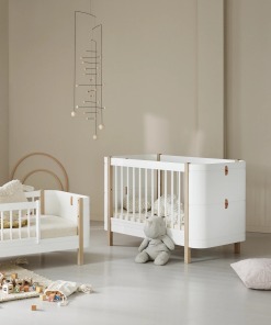 Cuna Wood Mini+ Blanco y Abedul (Kit incluido) de Oliver furniture
